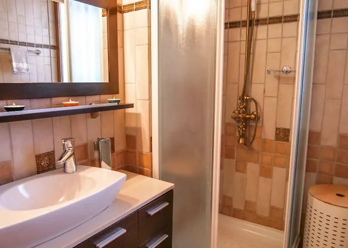 Luxury Ioannis 林都斯